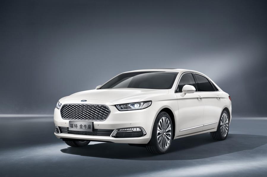  Ford Taurus LTD 2016 года  (CN) (фото 2 из 5)